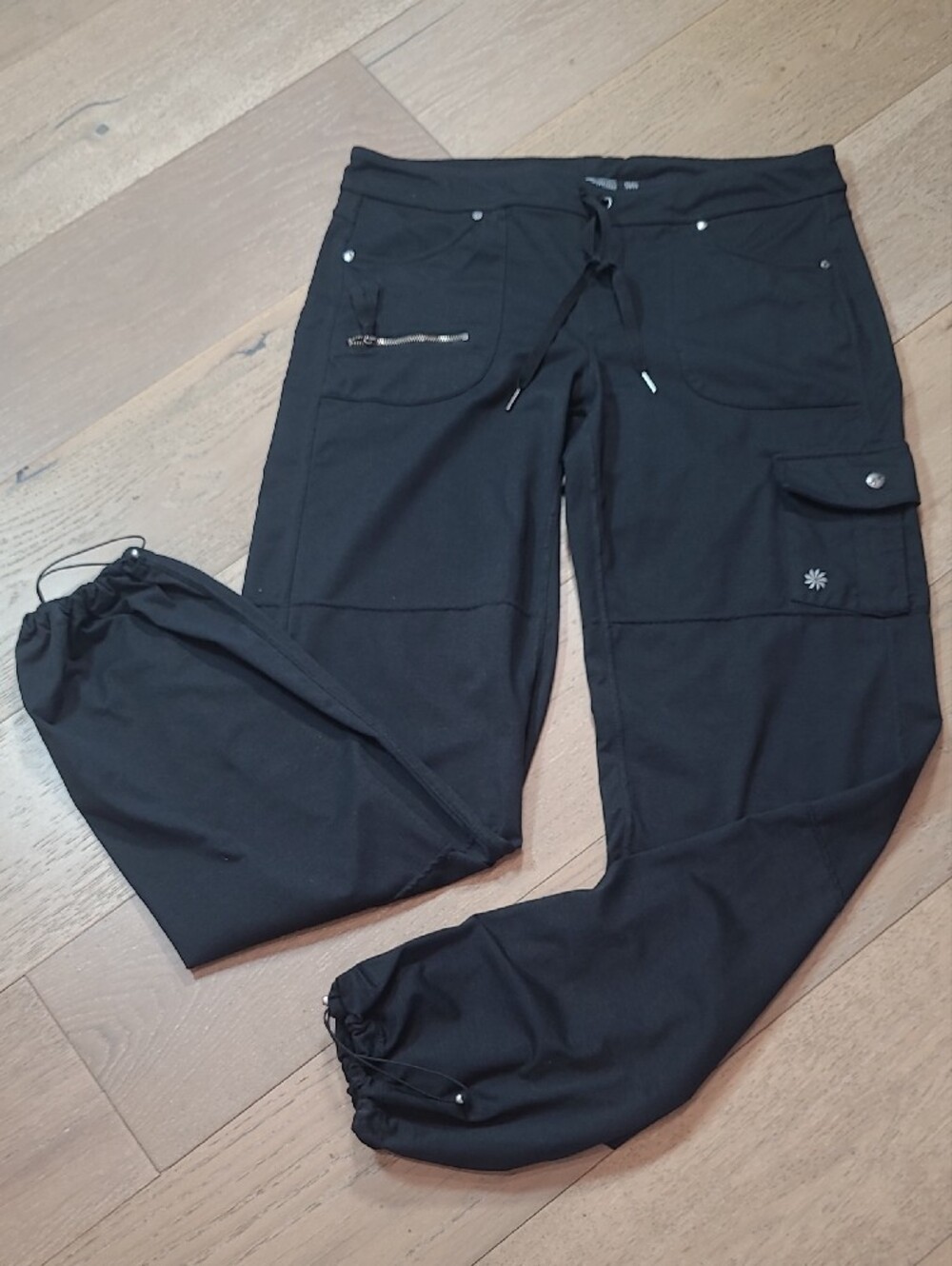 Athleta Parachute Cargo Pants Women's sz XLT Black Performance Technical Pant